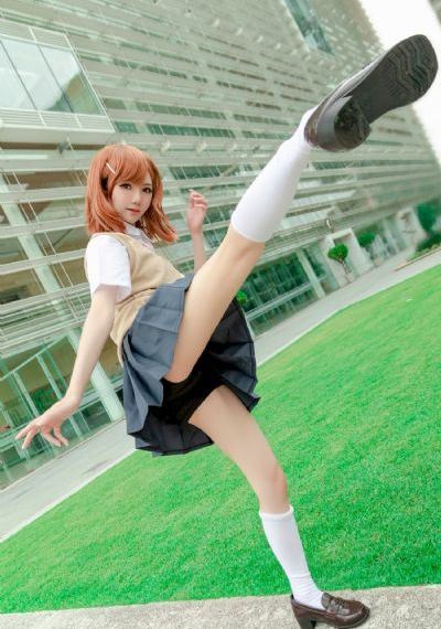 校花被出乳白色液体_BD英语全集免费观看