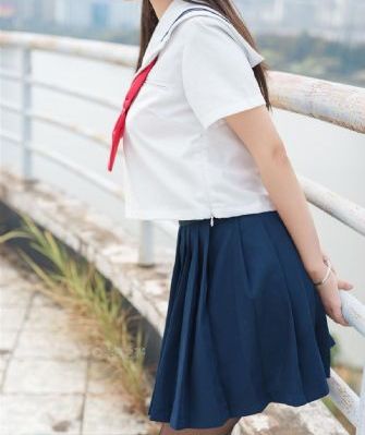 sifangpian自拍露脸视频_十万网红美女美酱